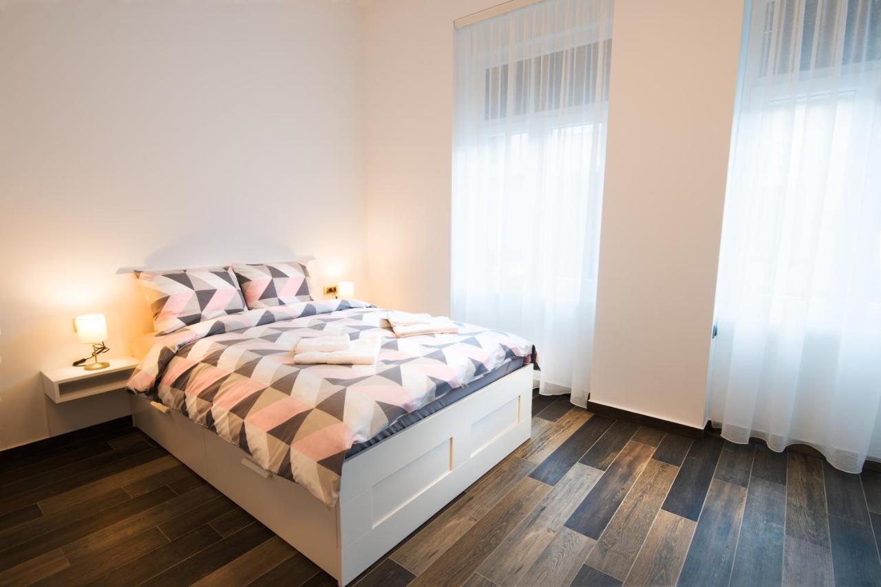 Apartmani Sterija Novi Sad Esterno foto