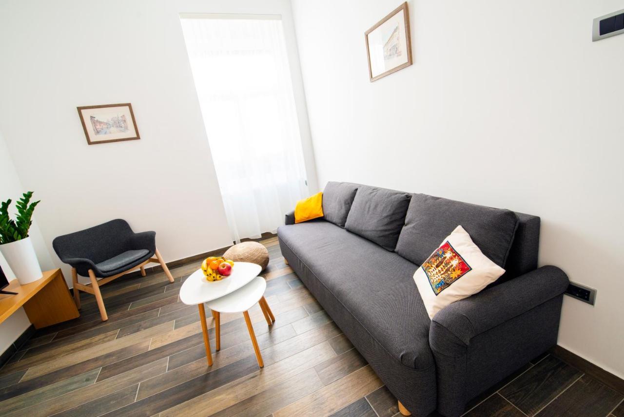 Apartmani Sterija Novi Sad Esterno foto